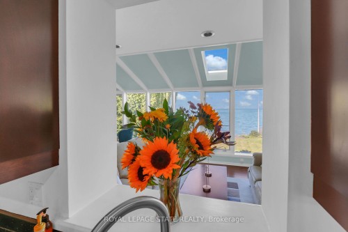 10 Tupper Boulevard, Grimsby, ON - Indoor Photo Showing Other Room