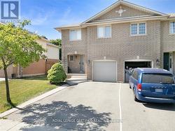 121 GENESEE DRIVE  Oakville, ON L6H 5Z3