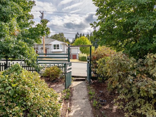 4927 Neill St, Port Alberni, BC 