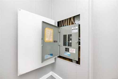 20-7390 West Saanich Rd, Central Saanich, BC 