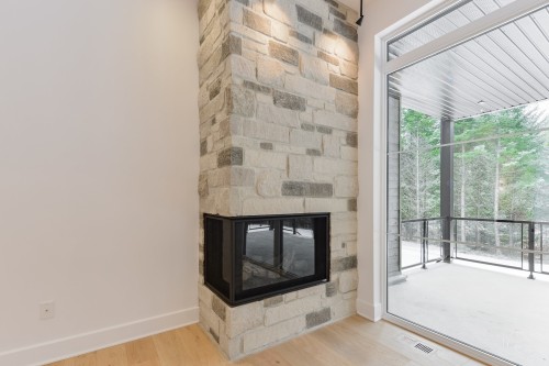 À construire - 1108 Ch. Du Massif, Piedmont, QC - Indoor With Fireplace