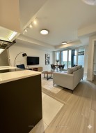 810-664 Spadina Avenue  Toronto, ON M5S 0G4