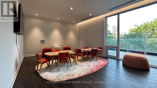 715 - 1 Gloucester Street, Toronto, ON - Indoor