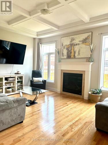 250 Niagara Trail, Halton Hills, ON - Indoor Photo Showing Living Room With Fireplace