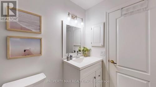 48 Elmrill Road, Markham, ON - Indoor Photo Showing Bathroom