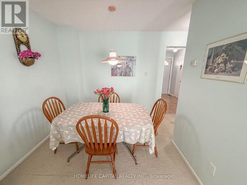 64 - 2570 Southvale Crescent, Ottawa, ON - Indoor Photo Showing Dining Room