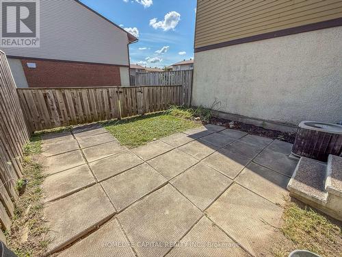 64 - 2570 Southvale Crescent, Ottawa, ON - Outdoor