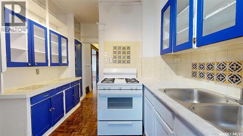 2053 Rae Street, Regina, SK - Indoor Photo Showing Kitchen With Double Sink