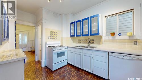 2053 Rae Street, Regina, SK - Indoor Photo Showing Kitchen With Double Sink