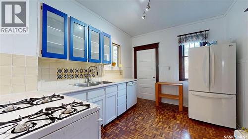 2053 Rae Street, Regina, SK - Indoor Photo Showing Kitchen With Double Sink
