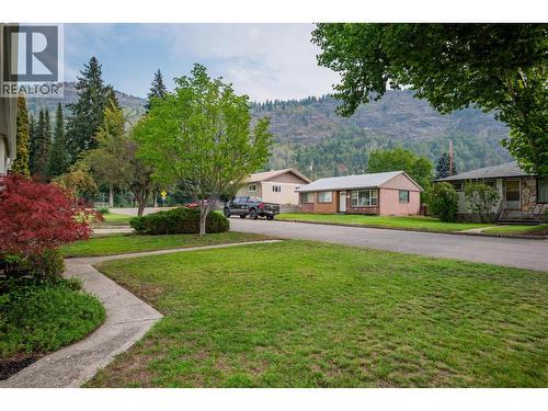 703 Hermia Crescent, Trail, BC - Outdoor