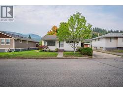 703 Hermia Crescent  Trail, BC V1R 1B3