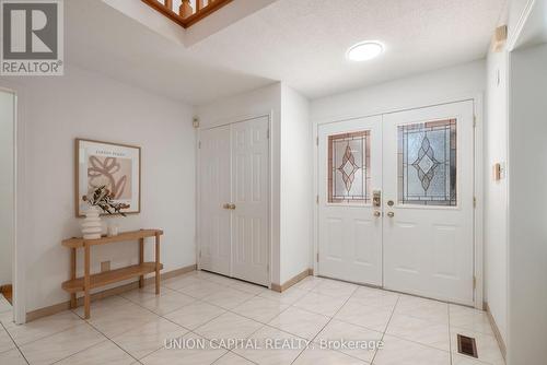 58 Horizon Court, Richmond Hill, ON - Indoor Photo Showing Other Room