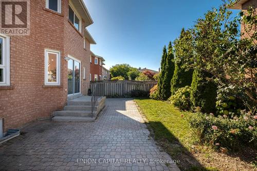 58 Horizon Court, Richmond Hill, ON - Outdoor