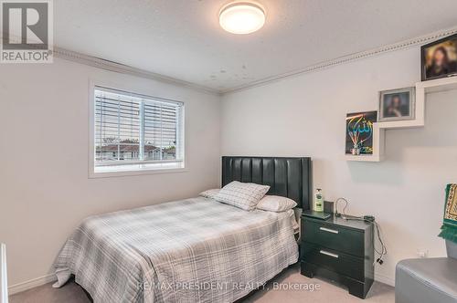 31 Chester Drive N, Cambridge, ON - Indoor Photo Showing Bedroom