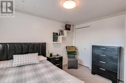 31 Chester Drive N, Cambridge, ON - Indoor Photo Showing Bedroom