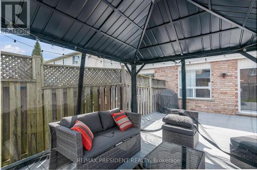 31 Chester Drive N, Cambridge, ON - Outdoor With Deck Patio Veranda With Exterior