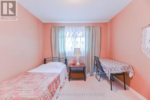 53 - 311 Highway 8, Hamilton, ON - Indoor Photo Showing Bedroom