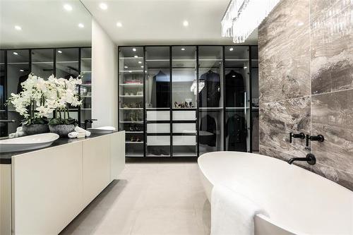 14 Ike Kraut Pl, Winnipeg, MB 