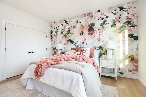 14 Ike Kraut Pl, Winnipeg, MB 