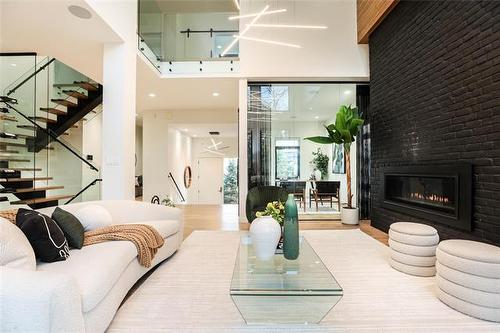 14 Ike Kraut Pl, Winnipeg, MB 