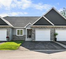 59 Rosenburg ST  Moncton, NB E1G 6G1