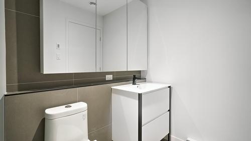 Salle de bains - 2308-1160 Rue Mackay, Montréal (Ville-Marie), QC - Indoor Photo Showing Bathroom