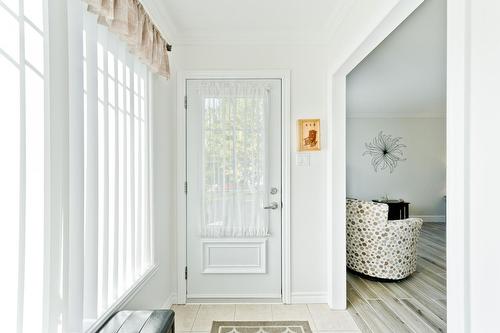 Hall d'entrée/Vestibule - 1529 Rue Des Horizons, Magog, QC - Indoor Photo Showing Other Room