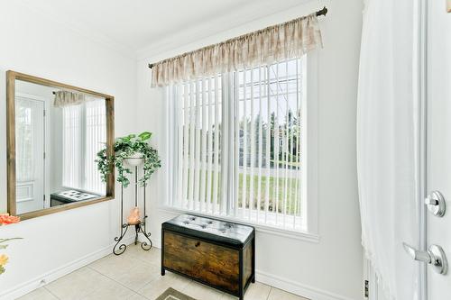 Hall d'entrée/Vestibule - 1529 Rue Des Horizons, Magog, QC - Indoor Photo Showing Other Room