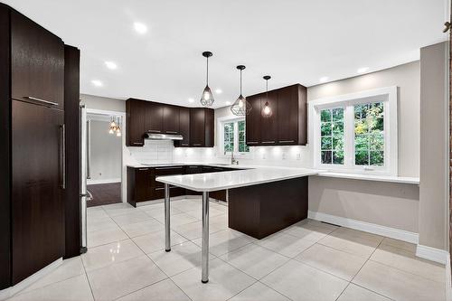 Kitchen - 12 Place Redfern, Beaconsfield, QC - Indoor Photo Showing Kitchen With Upgraded Kitchen