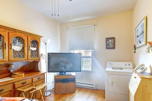 Salon - 795  - 801 Rue Godin, Montréal (Verdun/Île-Des-Soeurs), QC - Indoor Photo Showing Laundry Room