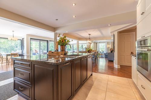 Cuisine - 2890Z Ch. Ste-Angélique, Saint-Lazare, QC - Indoor Photo Showing Kitchen With Double Sink