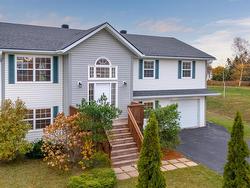 84 Bonavista Avenue  Stratford, PE C1B 0E6