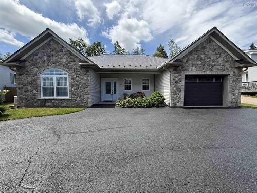 103 Oakwood Drive, Truro Heights, NS 