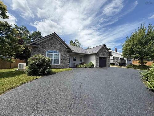 103 Oakwood Drive, Truro Heights, NS 