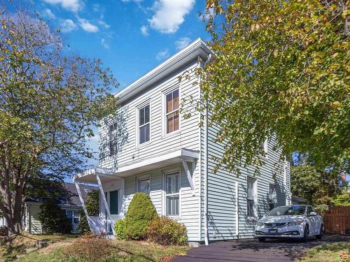 132 Victoria Road, Dartmouth, NS 