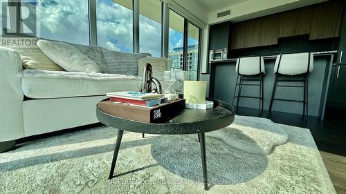 733 - 20 O'Neill Road, Toronto, ON - Indoor