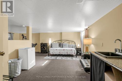 543 Fifth Street E, Cornwall, ON - Indoor Photo Showing Bedroom