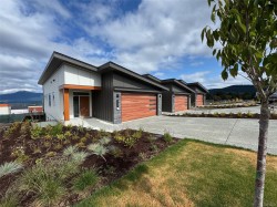 113-3116 Woodrush Dr  Duncan, BC V9L 0G1