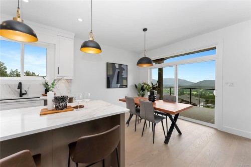 3211 Woodrush Dr, Duncan, BC 