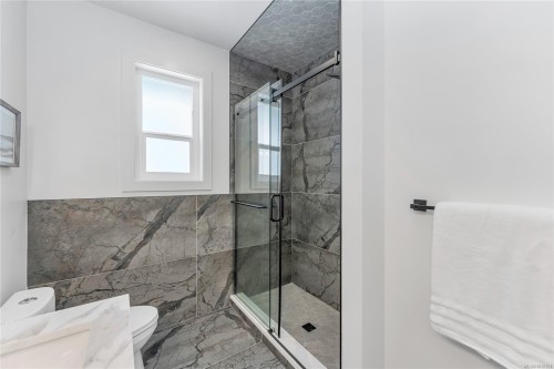 3211 Woodrush Dr, Duncan, BC 