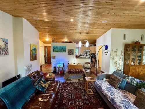 2623 Yardarm Rd, Pender Island, BC 