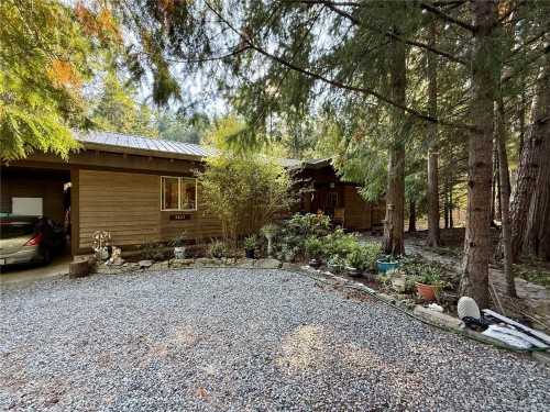 2623 Yardarm Rd, Pender Island, BC 