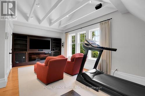 7 Second Avenue, Ottawa, ON - Indoor Photo Showing Gym Room
