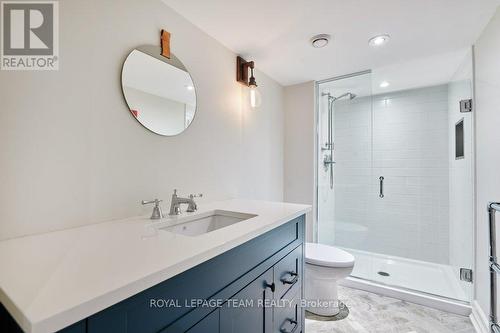 7 Second Avenue, Ottawa, ON - Indoor Photo Showing Bathroom