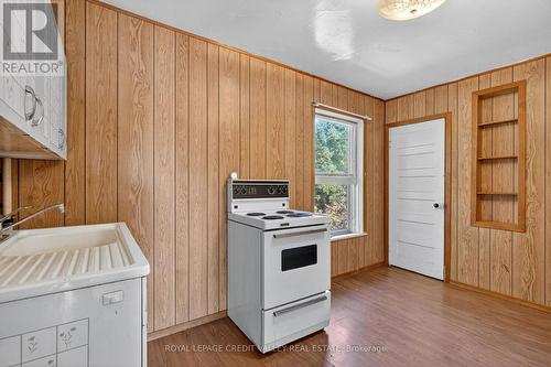 34 Joseph Street, Brampton, ON - Indoor Photo Showing Kitchen