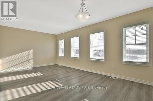 74 - 22 Spring Creek Drive, Hamilton, ON - Indoor Photo Showing Other Room