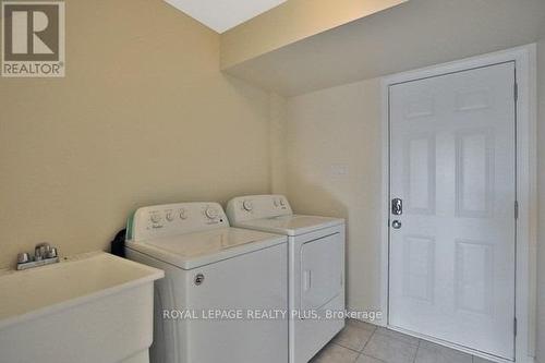 74 - 22 Spring Creek Drive, Hamilton, ON - Indoor Photo Showing Laundry Room