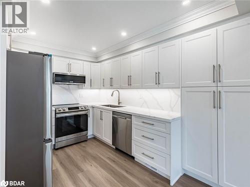 455 Apache Court Unit# 62, Mississauga, ON - Indoor Photo Showing Kitchen With Stainless Steel Kitchen With Upgraded Kitchen