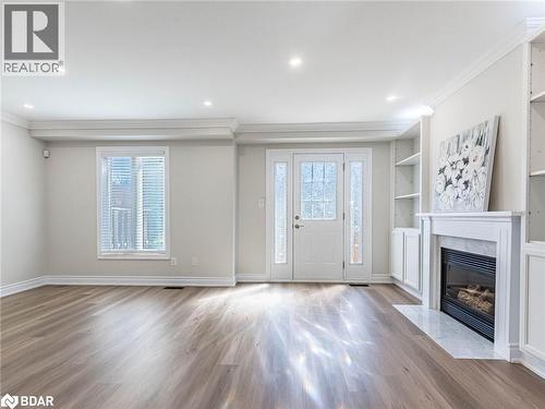 455 Apache Court Unit# 62, Mississauga, ON - Indoor Photo Showing Living Room With Fireplace